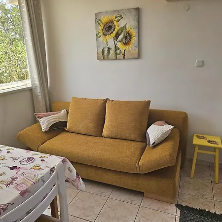 House With Garden And Private Parking *