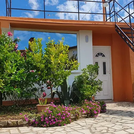 Holiday home House With Garden And Private Parking *