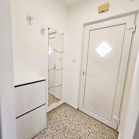 House With Garden And Private Parking Holiday home Fazana